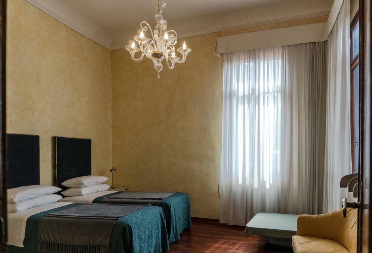 Luxury Balcony Apartment Venice Exterior photo